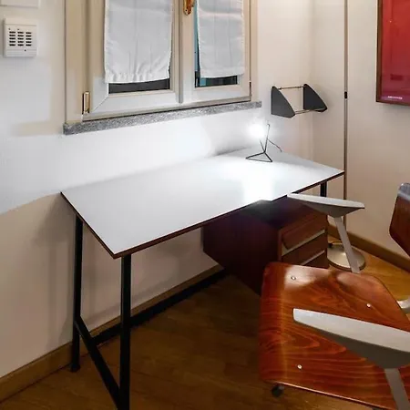Hozyhome - Lovely Flat In Via Madonnina 23 *