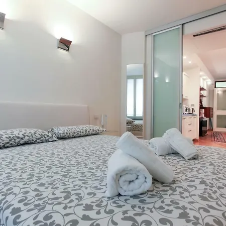 公寓 Hozyhome - Lovely Flat In Via Madonnina 23