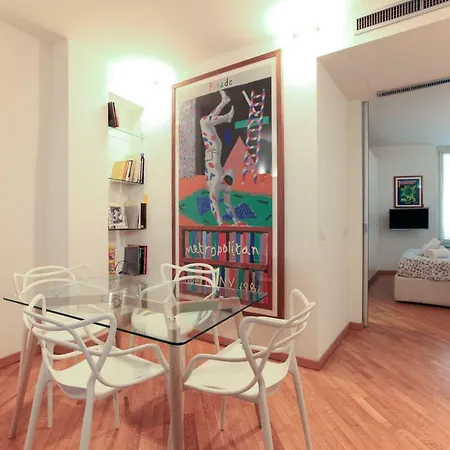Lägenhet Hozyhome - Lovely Flat In Via Madonnina 23 Milano